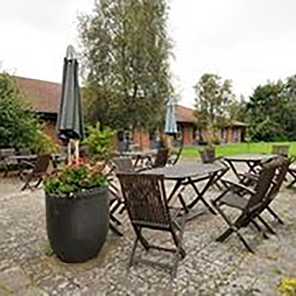 Hotel Lynggaarden Хернинг Экстерьер фото